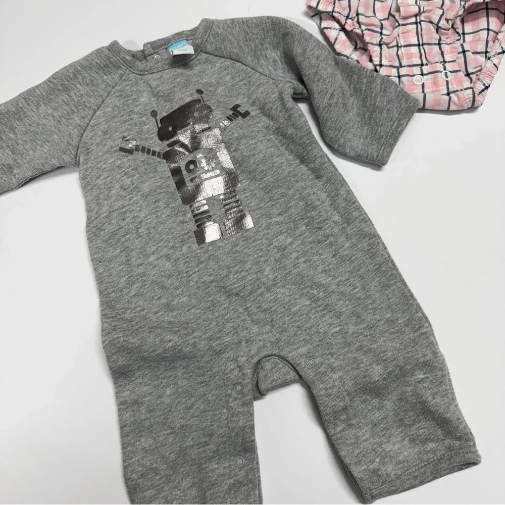Assorted Baby Onesies Set 0-3m. 14pcs.